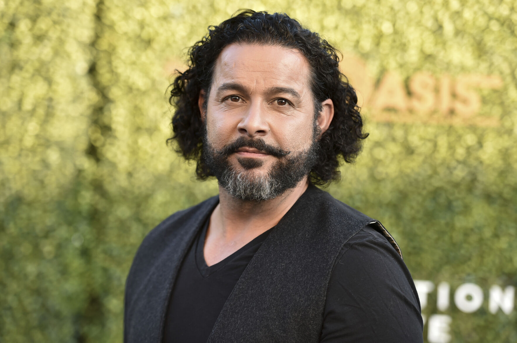 Jon Huertas